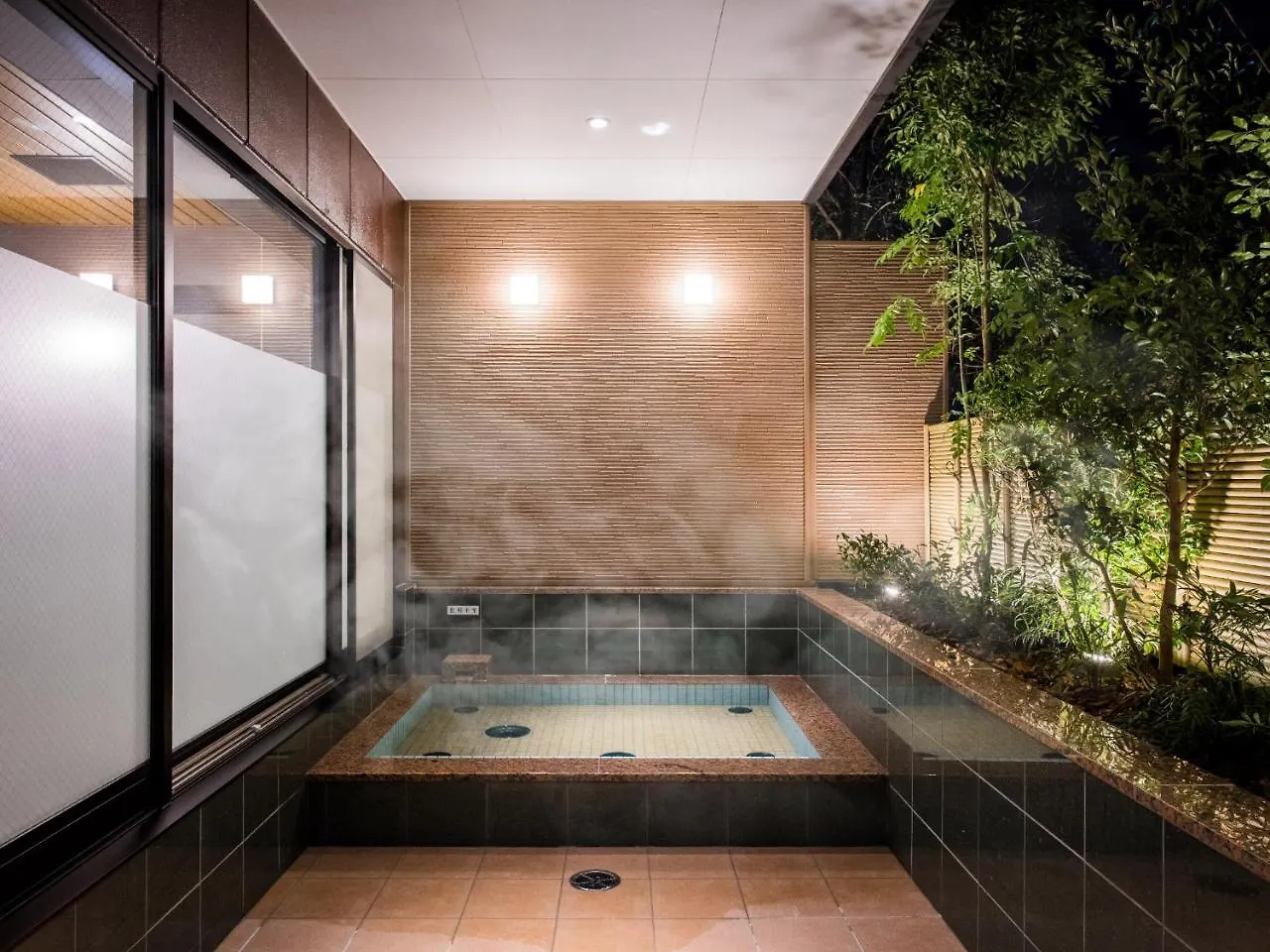 Dogo Onsen Yachiyo 道後温泉八千代 Hotel Matsuyama  3*, Matsuyama (Ehime)